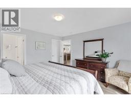 270 KROTZ Street W - 26