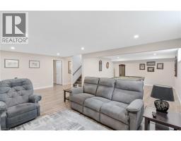 270 KROTZ Street W - 32