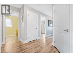 270 KROTZ Street W - 9