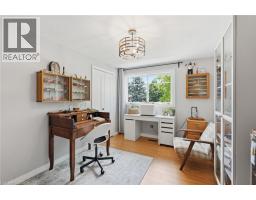 6 DARLINGTON Drive - 21
