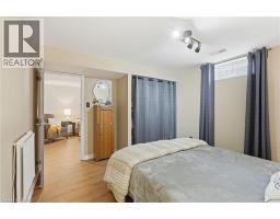 6 DARLINGTON Drive - 40