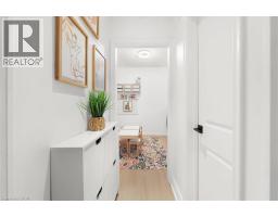 17 HIGHLAND Crescent - 11