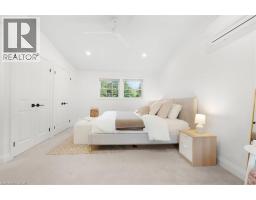 17 HIGHLAND Crescent - 17