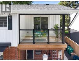 17 HIGHLAND Crescent - 20