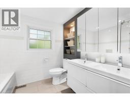 17 HIGHLAND Crescent - 26