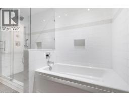 17 HIGHLAND Crescent - 27