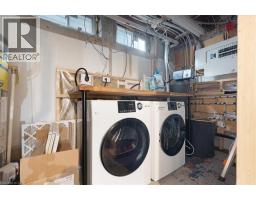 17 HIGHLAND Crescent - 39