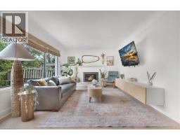 17 HIGHLAND Crescent - 4