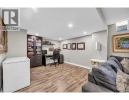 103 MACBEAN Crescent - 43