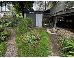 83 LOUISA Street - 11