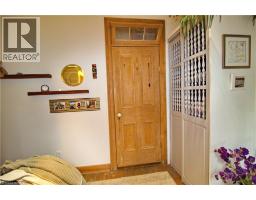 83 LOUISA Street - 22