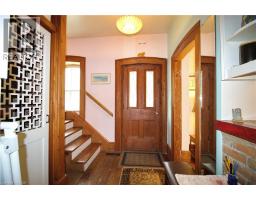 83 LOUISA Street - 28