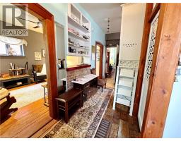 83 LOUISA Street - 29