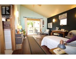 83 LOUISA Street - 39