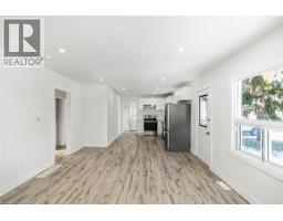 100 GREEN MOUNTAIN Road E - 6