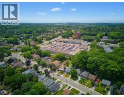 85 BARRIE Street - 34