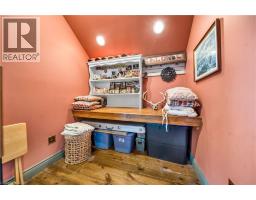 4766 HYNDMAN Drive - 27