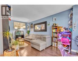 375 PIONEER Drive UnitNo. 7 - 7