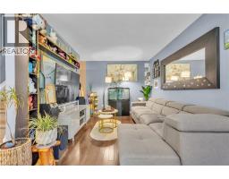 375 PIONEER Drive UnitNo. 7 - 8