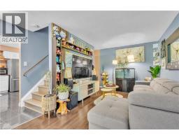 375 PIONEER Drive UnitNo. 7 - 9