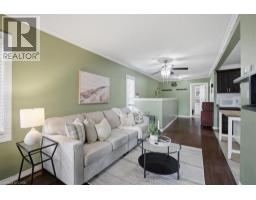 22 DELENA Avenue N - 13