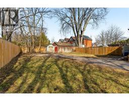35 DUNDAS Street - 22