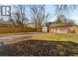 35 DUNDAS Street - 25