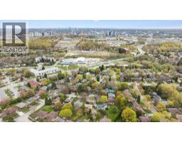 176 WOODVILLE Place - 37