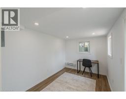 241 TALBOT Street S - 17
