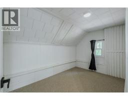241 TALBOT Street S - 20