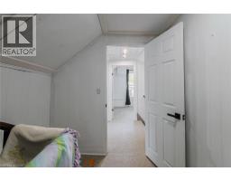 241 TALBOT Street S - 22
