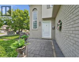 16 MANITOULIN Crescent - 7