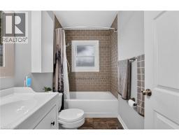 156 ST CATHARINES Street UnitNo. 6 - 26