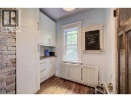 90 BROCK Street - 15