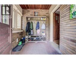 90 BROCK Street - 35