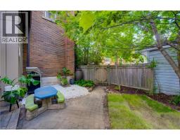 90 BROCK Street - 36