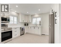 69 CLARKE Street N - 14