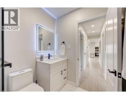 69 CLARKE Street N - 22