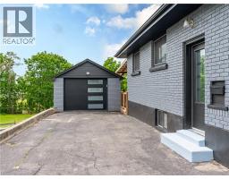 69 CLARKE Street N - 5