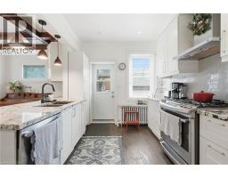 37 CONNAUGHT Avenue S - 12