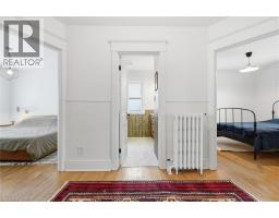 37 CONNAUGHT Avenue S - 17