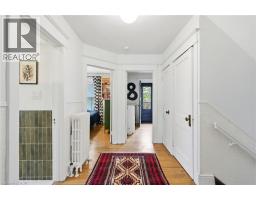 37 CONNAUGHT Avenue S - 20