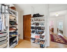 37 CONNAUGHT Avenue S - 27
