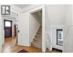 37 CONNAUGHT Avenue S - 28