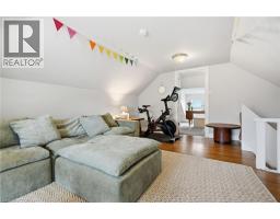 37 CONNAUGHT Avenue S - 29