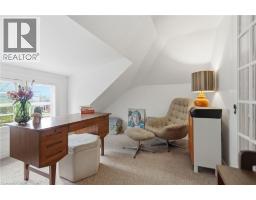 37 CONNAUGHT Avenue S - 30