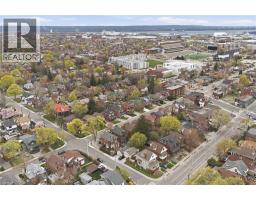 37 CONNAUGHT Avenue S - 46