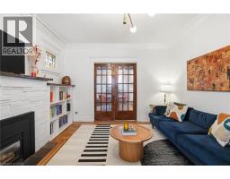 37 CONNAUGHT Avenue S - 9