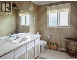 50 THORNCLIFFE Road - 15