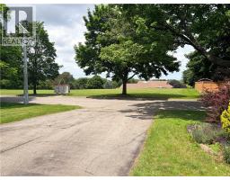 50 THORNCLIFFE Road - 24